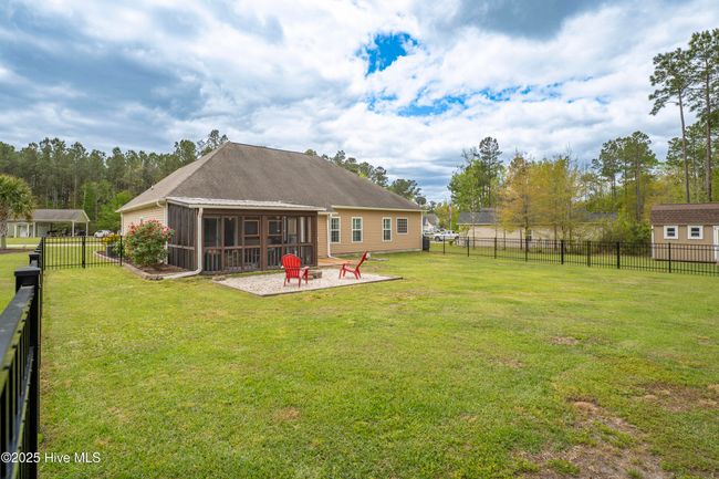 140 W Huckleberry Way, House other with 3 bedrooms, 2 bathrooms and 2 parking in Rocky Point NC | Image 67