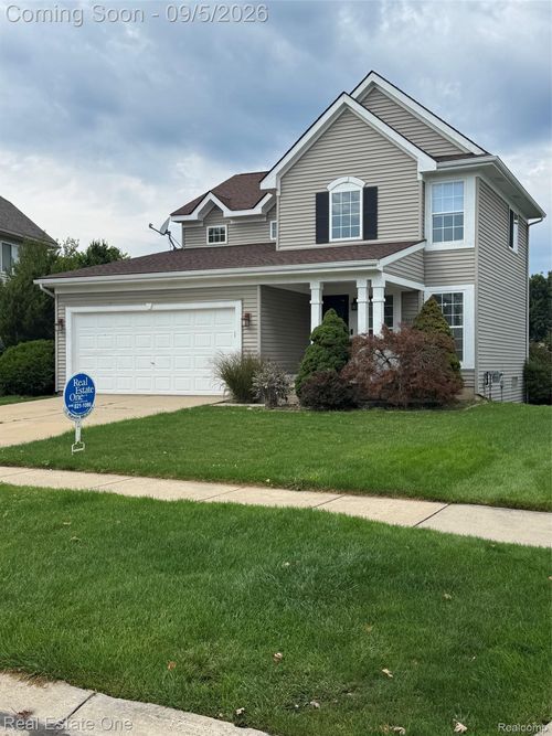 3659 Sugarbush Dr, Howell, MI, 48843-8654 | Card Image