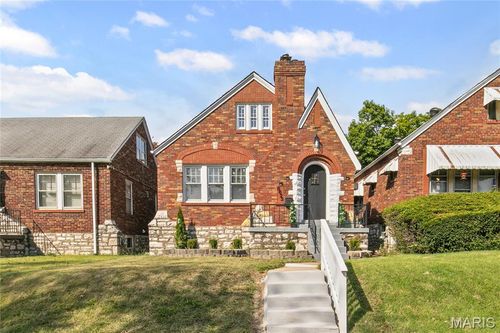 8623 Partridge Ave, Saint Louis, MO, 63147-1311 | Card Image