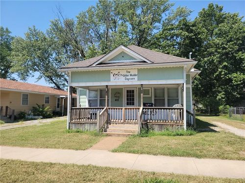 410 W Prairie Ave, Girard, KS, 66743-1437 | Card Image