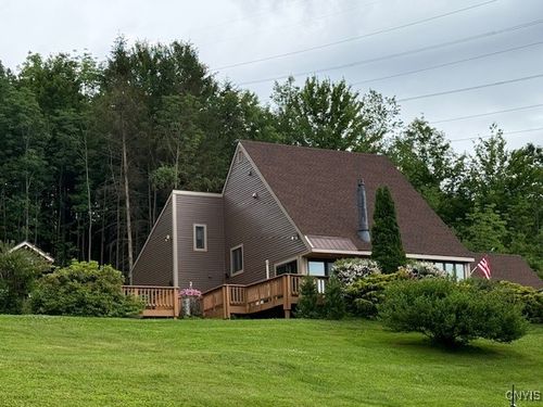 2033 Artemis Dr, Cortland, NY, 13045-9539 | Card Image