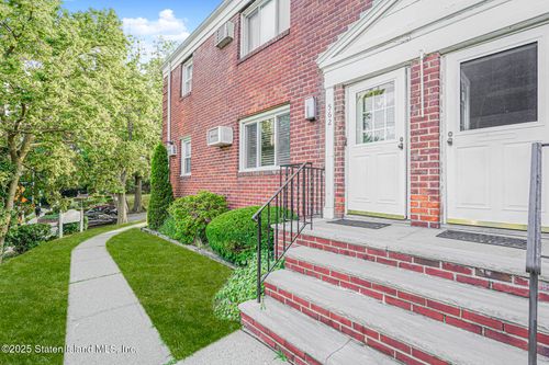 a-562 Howard Ave, Staten Island, NY, 10301-4413 | Card Image