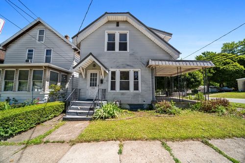 3125 East Ave, Erie, PA, 16504-1325 | Card Image