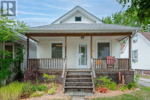 28-1/2 Pelham Road, St. Catharines (Western Hill), ON, L2S1R2 | Card Image
