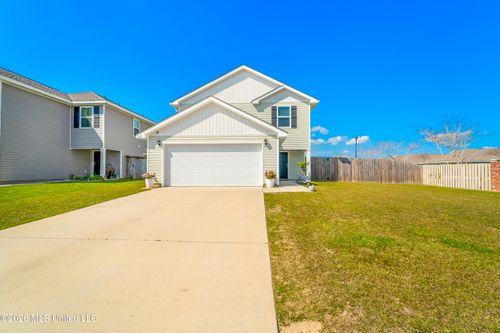 2121 Beauvoir St, Ocean Springs, MS, 39564-3650 | Card Image