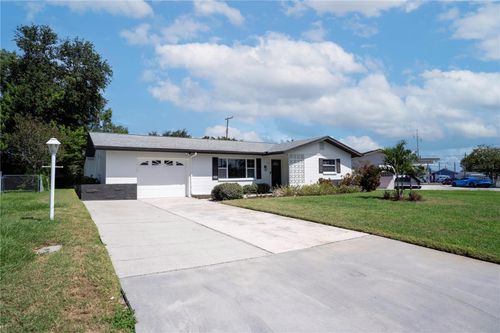 10719 Village Green Ave, Seminole, FL, 33772-2902 | Card Image