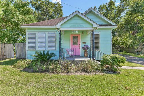 1311 Scott St, La Marque, TX, 77568-5743 | Card Image
