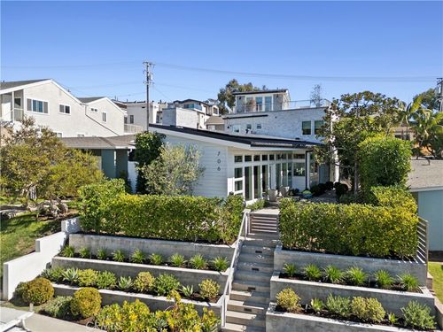 706 Poinsettia Ave, Corona del Mar, CA, 92625-2532 | Card Image
