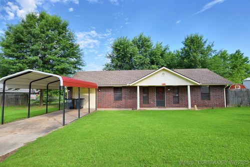 1208 Sw 14th Ct, Wagoner, OK, 74467-7742 | Card Image