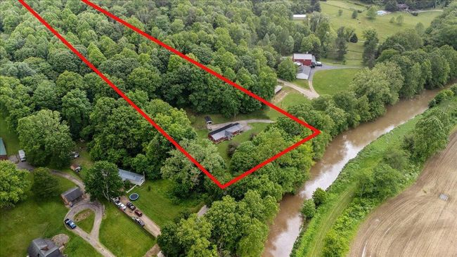 Estimated Property lines in red | Image 35