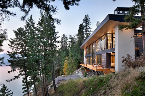 885 Angel Point Rd, Lakeside, MT, 59922-9423 | Card Image