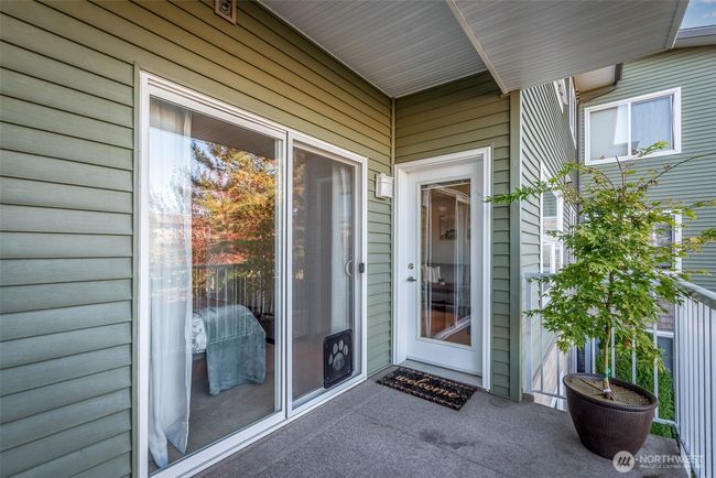 Outdoor Balcony | Image 26