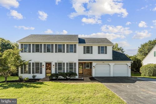 70 Millstone Dr, Brownstown, PA, 17508-5075 | Card Image