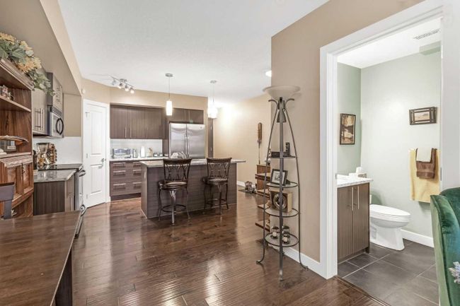 105 - 15207 1 Street Se, Home with 1 bedrooms, 2 bathrooms and 1 parking in Calgary AB | Image 8