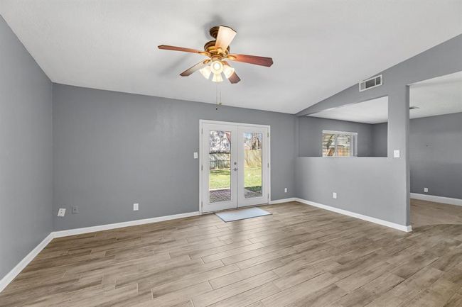 Open concept living. | Image 16