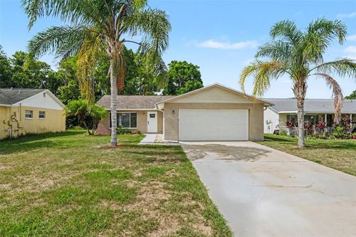 6822 Lassen Ave, NEW PORT RICHEY, FL, 34655-3325 | Card Image