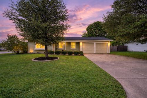 5328 Caroldean St, Haltom City, TX, 76117-2027 | Card Image