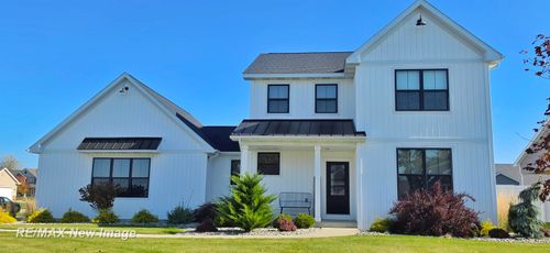 8704 Oakhill Dr, Freeland, MI, 48623-8959 | Card Image