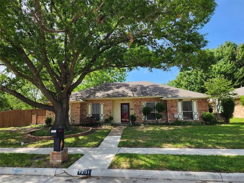 1201 Dandelion Dr, Garland, TX, 75043-1824 | Card Image