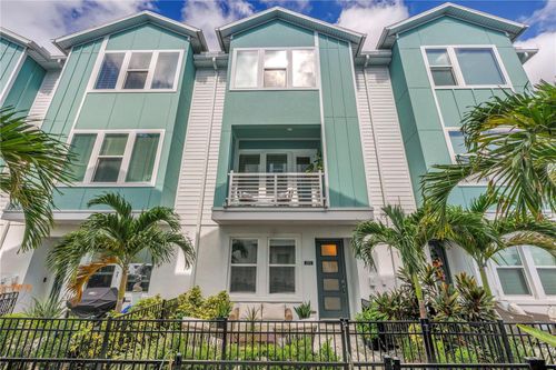 2873 1st Ave S, ST PETERSBURG, FL, 33712-1001 | Card Image