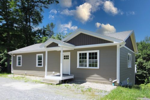 12 Pine Rd, Goshen, MA, 01032-7703 | Card Image