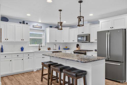 3203 Parkridge Way, Lewiston, ID, 83501-4461 | Card Image