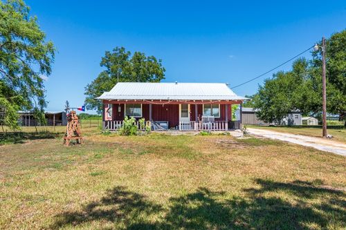 122 County Road 326, Mathis, TX, 78368-4087 | Card Image