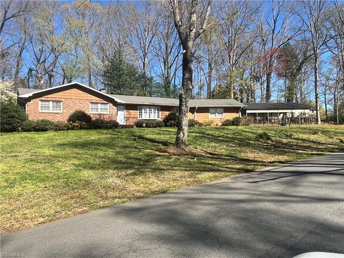 1153 Twin Oak Dr, Winston-Salem, NC, 27105-1432 | Card Image