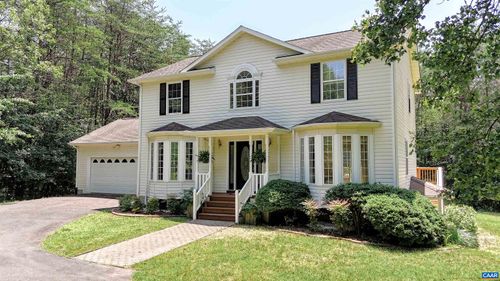 112 Pine Crest Ln, GORDONSVILLE, VA, 22942-6327 | Card Image