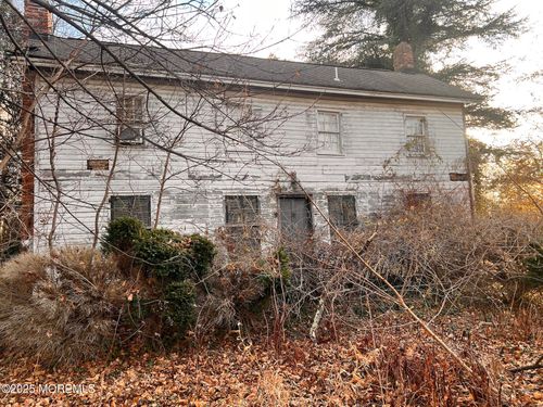 8 Church St, Middletown, NJ, 07748-2512 | Card Image