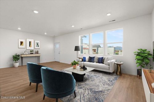 5205 E Norma Ave, Post Falls, ID, 83854-3801 | Card Image