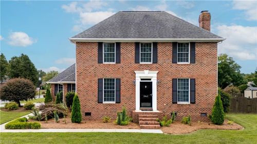 3943 Wood Ave, Archdale, NC, 27263-3450 | Card Image
