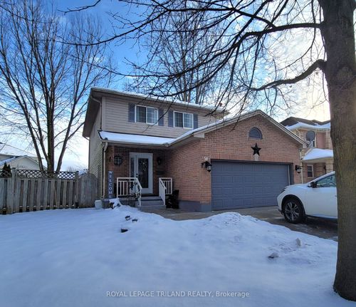 58 Stonehenge Crt, London, ON, N5V4M6 | Card Image