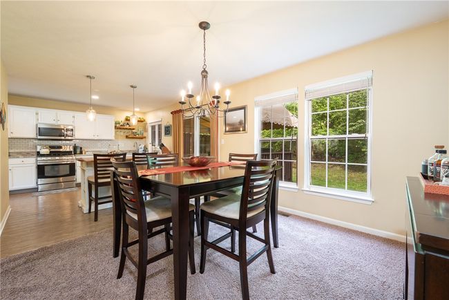 113 Unity Sq, Townhouse with 3 bedrooms, 3 bathrooms and 2 parking in Unity Twp PA | Image 12