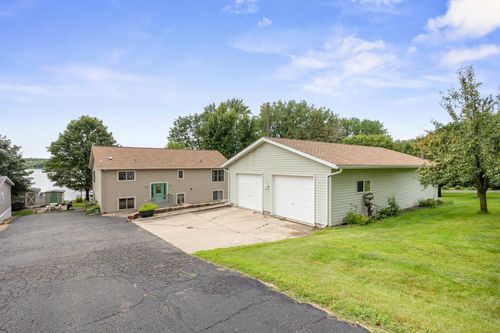 65511 216th St, Darwin, MN, 55324-6401 | Card Image