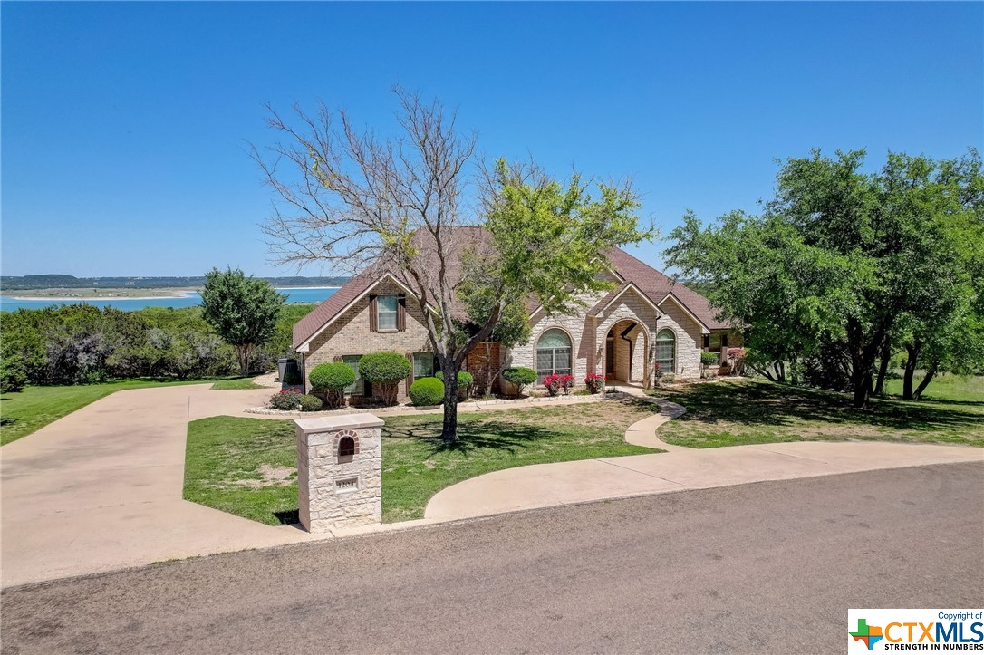 Windy Hl, Salado, TX 76571