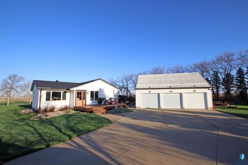 27450 Sd Highway 115, Harrisburg, SD, 57032-5421 | Card Image