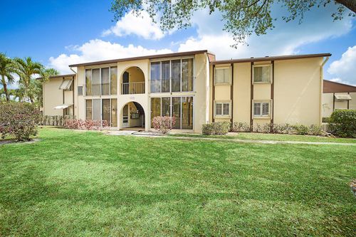 d1-138 Lake Pine Cir, Greenacres, FL, 33463-5125 | Card Image