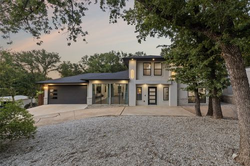 9132 Choctaw Trl, Flower Mound, TX, 75022-7020 | Card Image