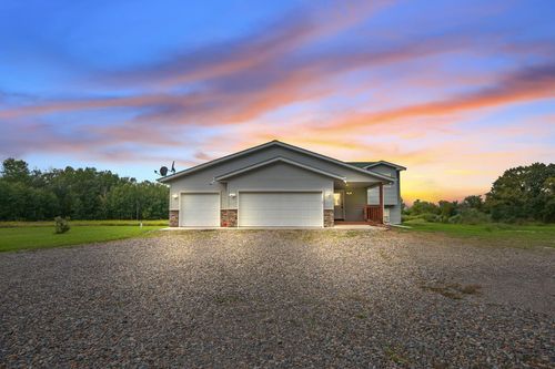 4569 Hummingbird Rd, Braham, MN, 55006-2787 | Card Image