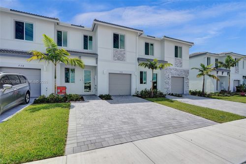 732-732 Se 13th Ct, Homestead, FL, 33034-3463 | Card Image