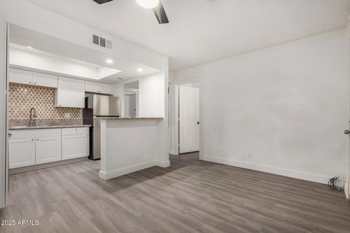 157-18202 N Cave Creek Rd, Phoenix, AZ, 85032-1058 | Card Image