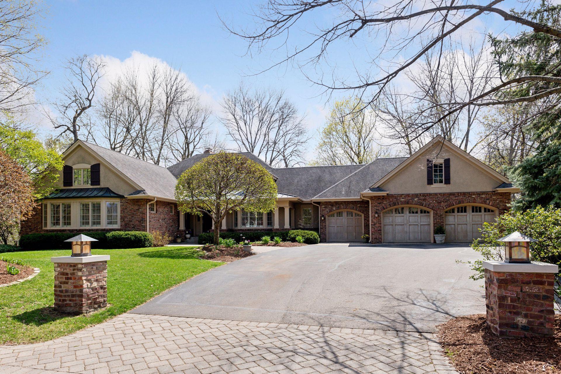 Peavey Ln, Wayzata, MN 55391