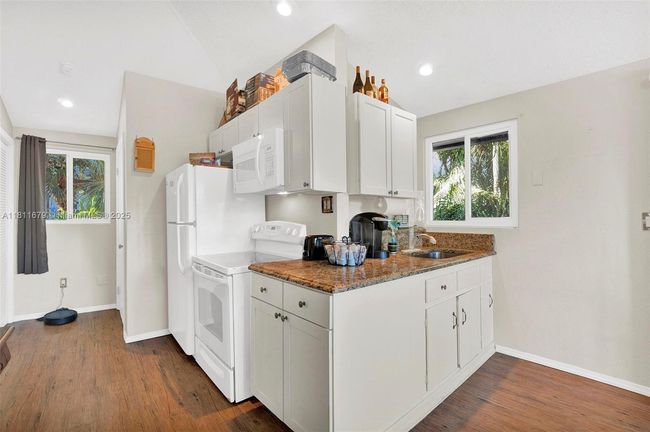 3 - 812 Chukker Rd, Home with 1 bedrooms, 1 bathrooms and null parking in Delray Beach FL | Image 6