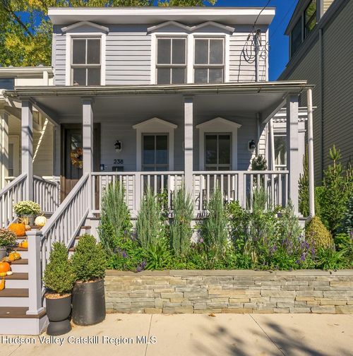 238 Allen St, Hudson, NY, 12534-2107 | Card Image