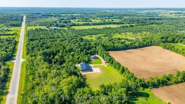 782801 3 Sideroad, House other with 4 bedrooms, 4 bathrooms and 25 parking in Chatsworth ON | Image 45