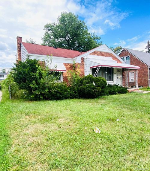 18643 Hubbell St, Detroit, MI, 48235-2755 | Card Image