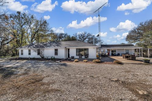 1835 Fort Graham Rd, Waco, TX, 76705-5713 | Card Image