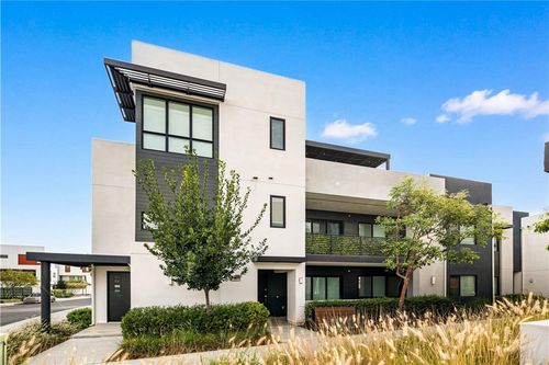 65 Ballast Pt, Tustin, CA, 92782-3702 | Card Image