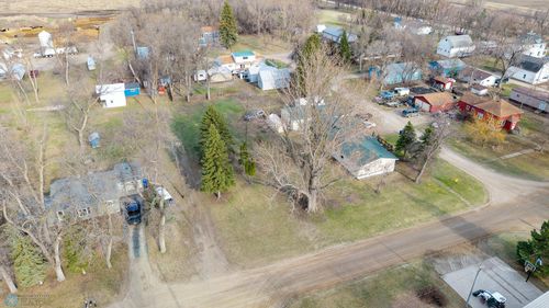 203 5th Ave N, Buffalo, ND, 58011-4113 | Card Image